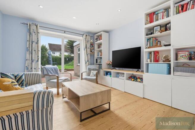 Fyfield Road, Woodford Green, IG8 photo 5