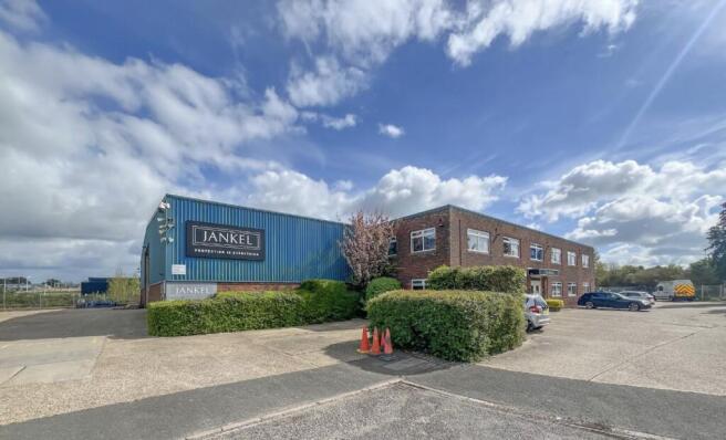 Unit 4, Brookside Avenue