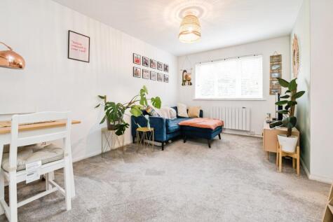 Greenacre Gardens, London, E17