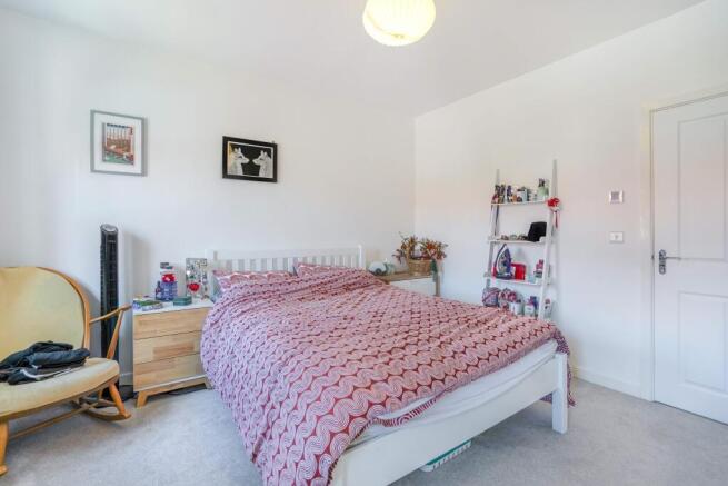 2 bed Semi-Detached for sale Image 8