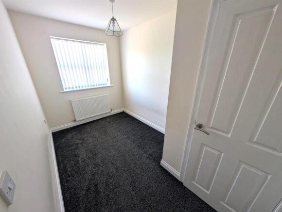 3 bed House for sale Image 8