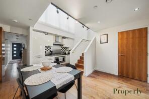 9, 20 Blenheim Court, Denham Street, London SE10 0SJ