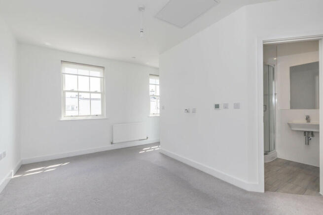 14 Regency Place-...