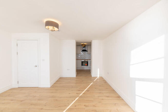 Flat 2 13-14-9