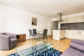 First Floor Flat 4, Peninsula Apartments, Praed Street, London W2 1JE