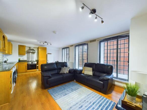 Photo 3