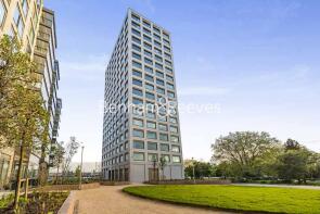 20, Deanston Building, Royal Wharf Walk, Silvertown, London E16 2HF