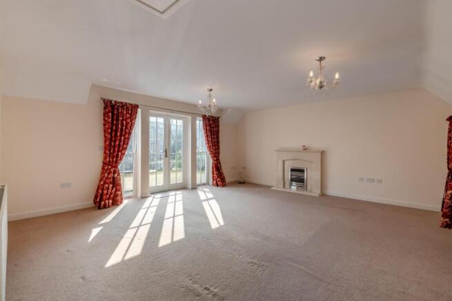 8639579-interior17.jpg