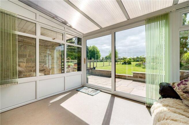 4 bed Town House for sale Image 4