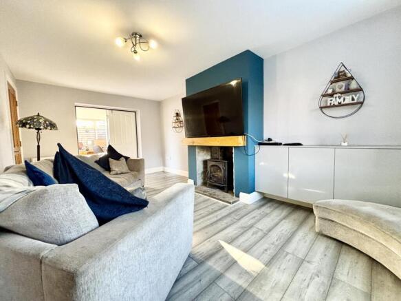 4 bed Semi-Detached for sale Image 7