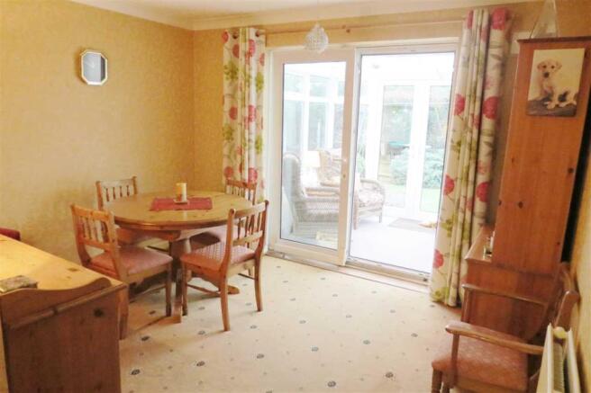 Bedroom 2: