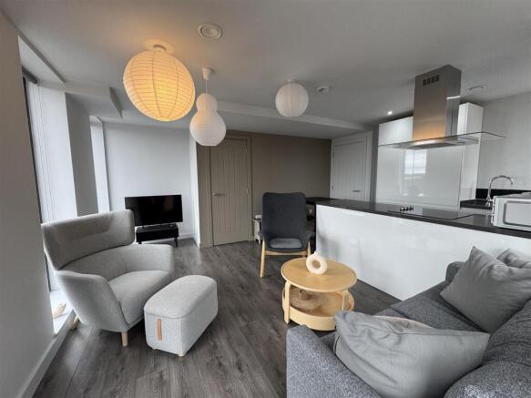 28, Neptune - Living Room.jpeg