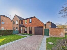 4, Grey Willow Gardens, Ashford TN23 5GG