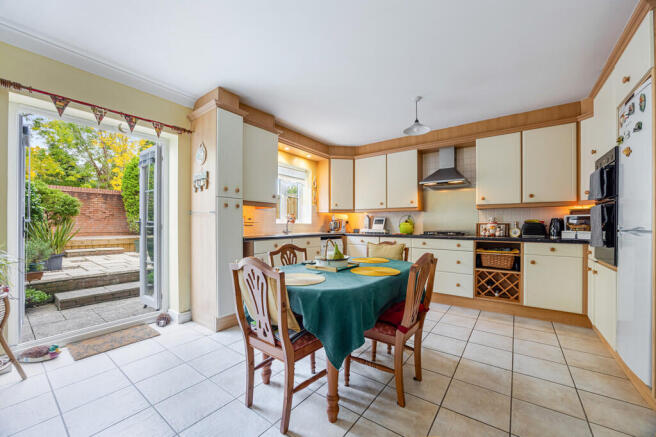 A05 - 95 Gras Law...