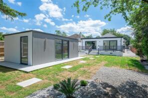 22, Claremount Gardens, Epsom KT18 5XF
