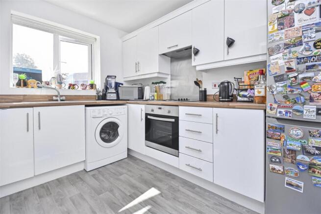 Apt 2 17 Ledgard Avenue Kitchen.JPG