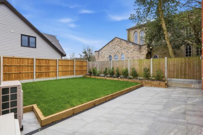 PATIO11.jpg