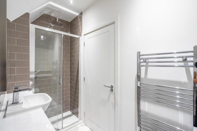 3 bed Town House for sale Image 12