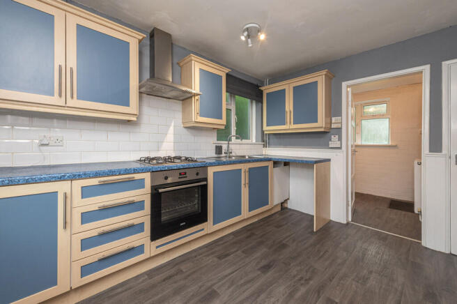 3 bed Semi-Detached for sale Image 5