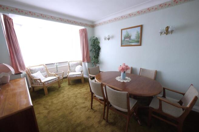 Bedroom 1:-