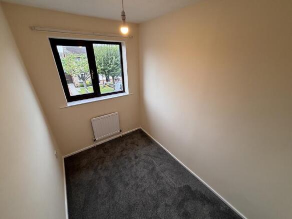 3 bed Semi-Detached to rent Image 5