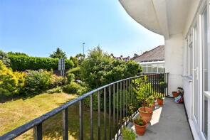 6, Dene Court, East Dean Road, Eastbourne BN20 8EE
