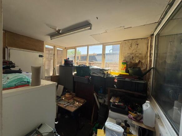3 bed Terraced for sale Image 12