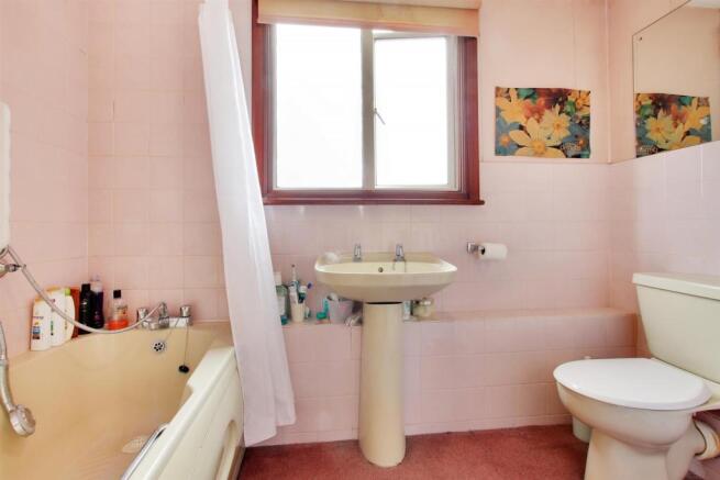 Bathroom.jpg