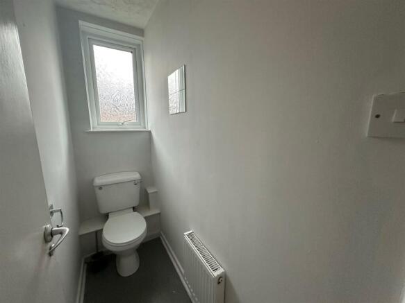Toilet.jpg