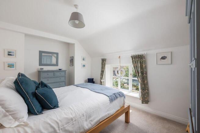 4 bed Terraced for sale Image 12