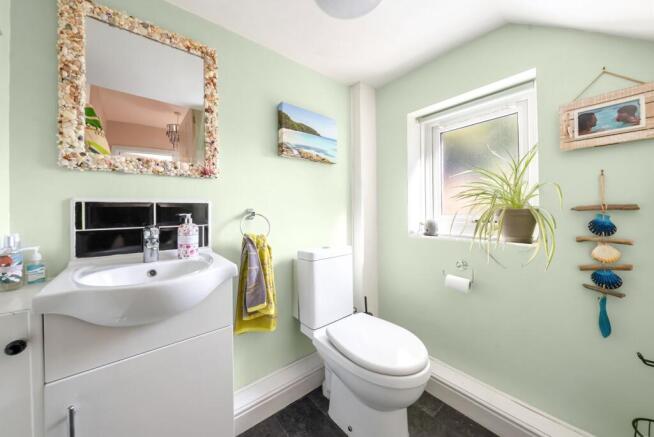 3 bed Terraced for sale Image 6