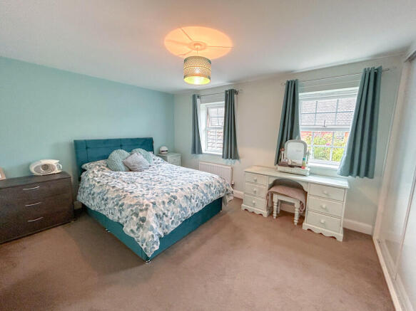 bedroom 1-3