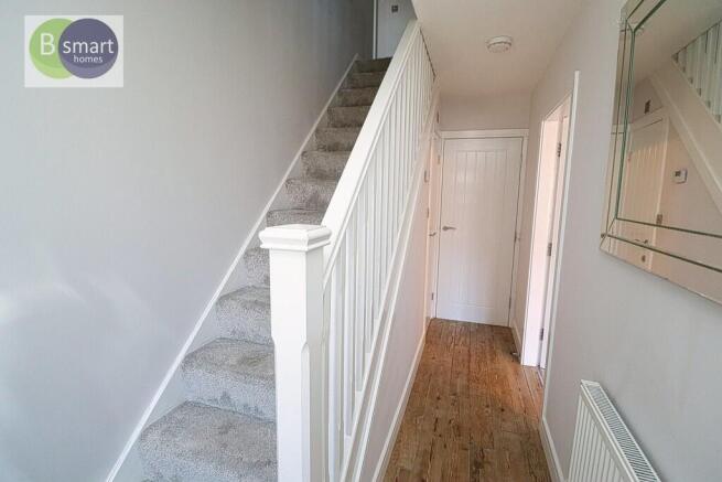 4 bed Detached for sale Image 11