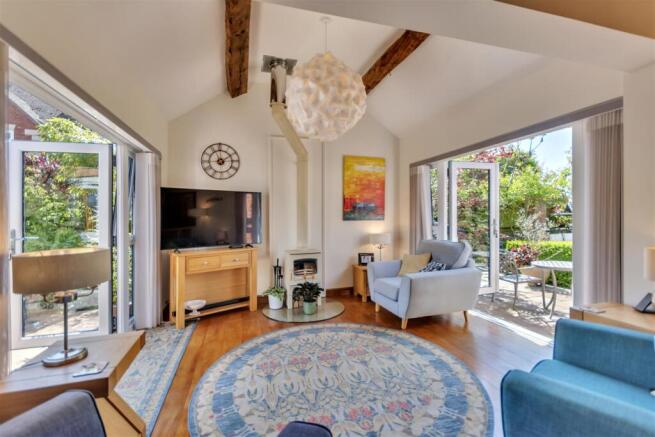 Snug and Dining Room