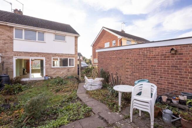 8 Fielden Close-8552.jpg