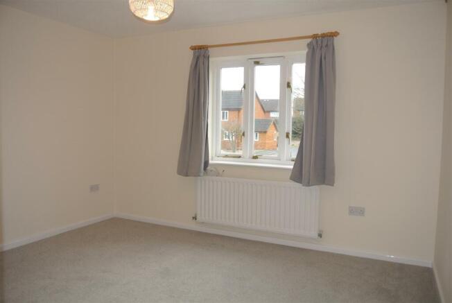 Bedroom 1.JPG