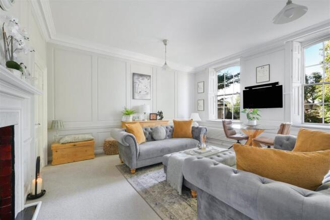 THE CEDARS, FLAT (7).jpg