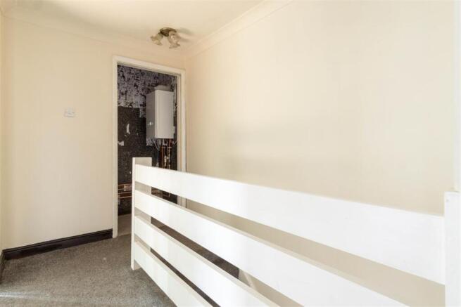 2 bed Semi-Detached for sale Image 8
