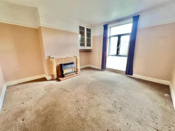 Bramleys Estate Agents - Newsome Road - (9).jpg
