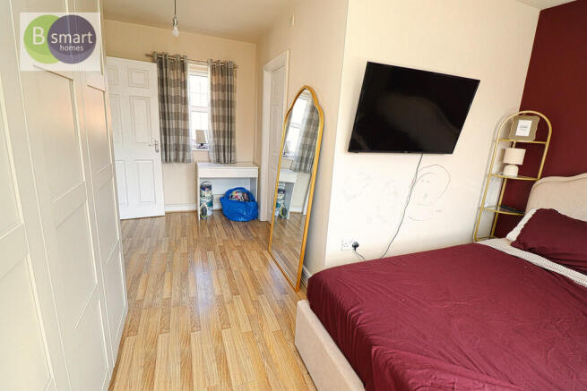 2 bed Semi-Detached to rent Image 7
