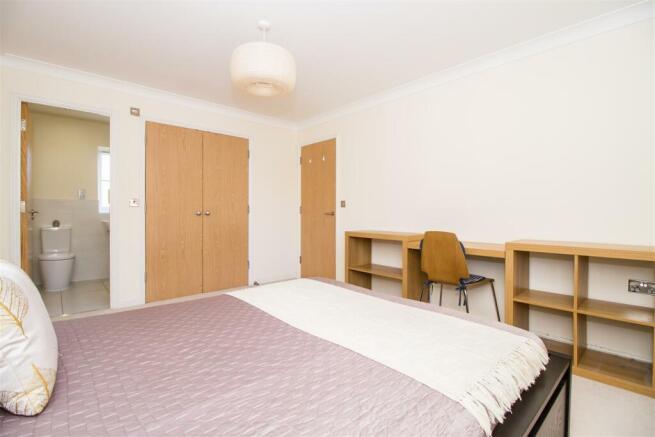 Master Bedroom.jpg