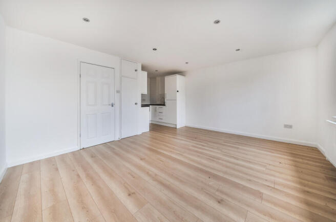 1403878-10-6970ac...