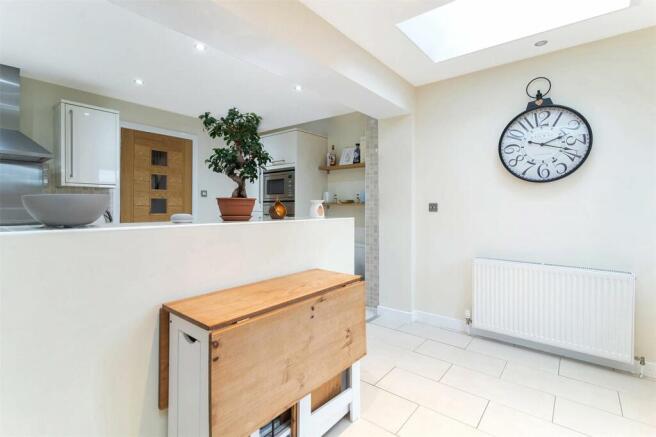Dining/Kitchen