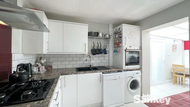 16 Forest Rise_5987.jpg