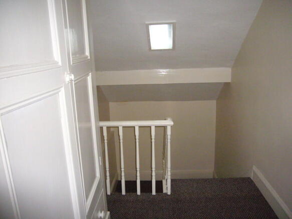 2 bed Flat to rent Image 8