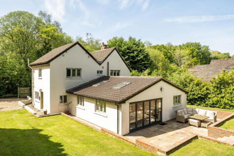 Heather Way, Woodcock Hill, Felbridge, RH19 2RF