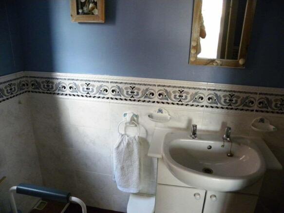 Photo 10