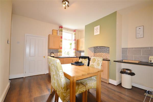 KITCHEN: