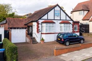 7, Oak Avenue, Enfield EN2 8LB