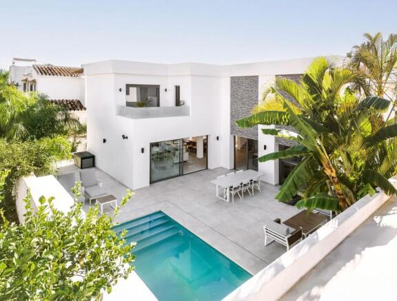 SWMMING POOL